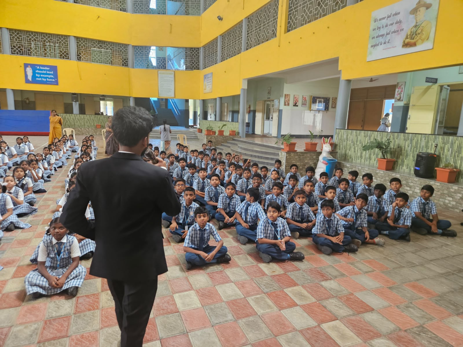 Students at a Cubing Zone school workshop